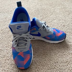 Nike Air Max Tavas size 12